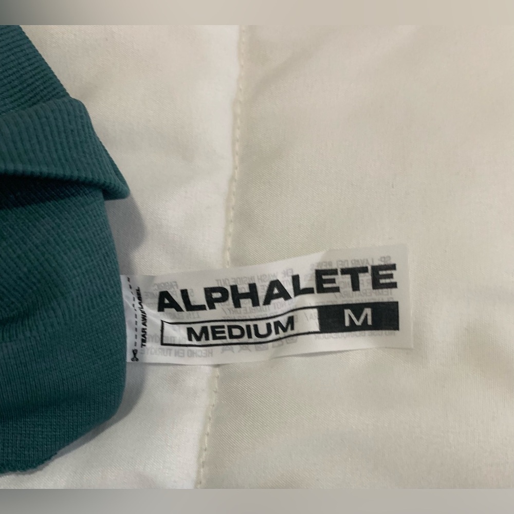 NEW Alphalete Amplify Leggings Size Medium in the colour Ocean - Picture 5 of 6